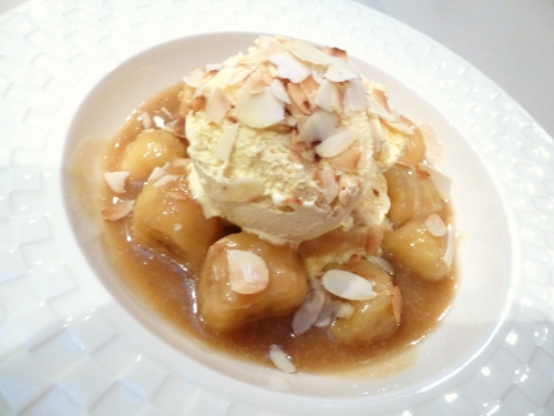 bananes,sucre de canne,rhum brun,amandes
