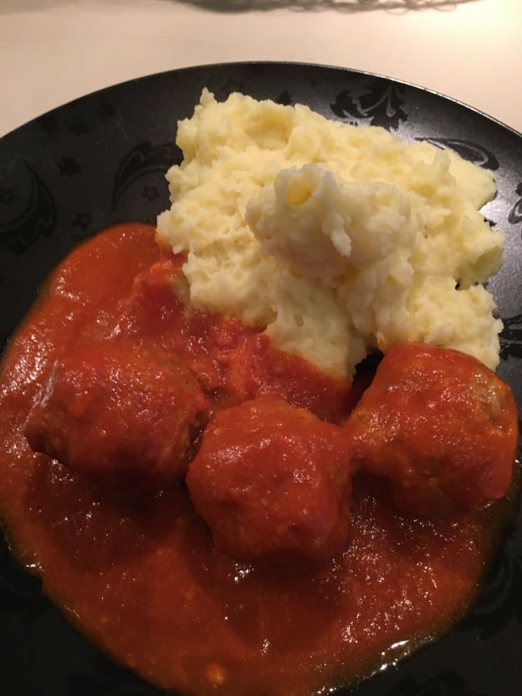 246815518_871442140240092_2932055106577073678_n