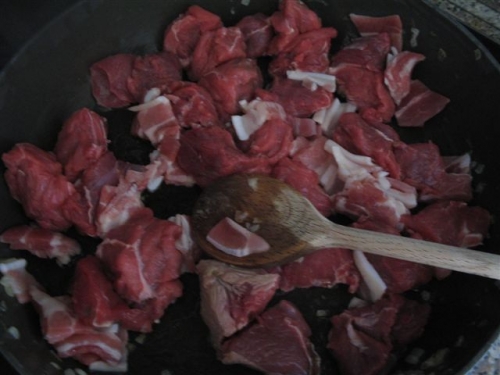 boeuf,saindoux,paprika,cumin,marjolaine,lard sale