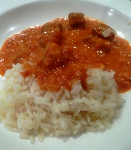 porc,tomates,ketchup,whisky,cayenne,paprika,vin blanc,crème epaisse