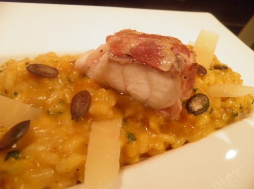 potiron,menthe,lotte,riz arborio,ric carnaroli,vin blanc,parmesan,graines de courge,pancetta,bouillon de volaille,bouillon de légumes,cannelle,muscade