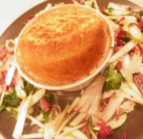 chapelure,oeufs,muscade,mimolette,comté,cumin,endives carmines,mâche,roquette,granny smith,vinaigre balsamique blanc