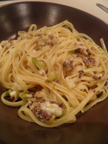 linguine,citrons,olives noires,brebis,ossau iraty,piment d'espelette