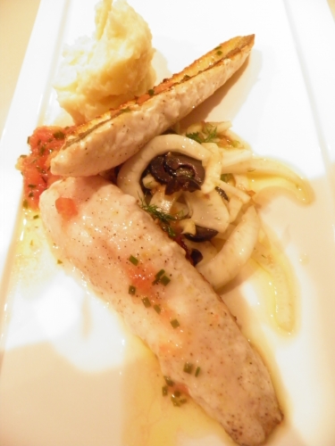 Vive, Fenouil, Tomates, Olives Noires, Huile de Noix, Ciboulette, Pommes de Terre, Coriandre, Basilic, Sauce Soja 