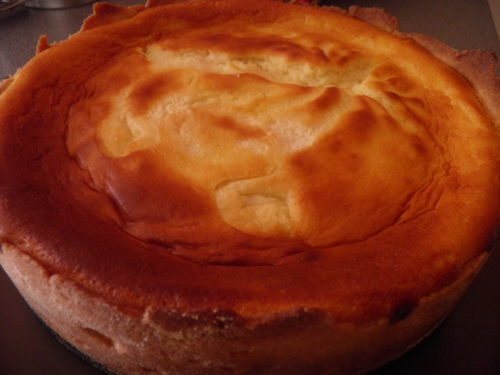 beurre,poudre d'amandes,sucre vanillé,vanille,sucre glace,mascarpone,maïzena,fromage blanc,pommes boscoop,sucre perlé,citron,oeufs