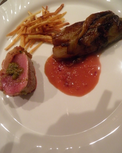 Solomillo, Filet Mignon de Porc, Porc, Speck, Speck Tirolien, Pistaches, Oranges Sanguines, Vinaigre de Vin Rouge, Gingembre, Vin Blanc Sec, Banuyls, Fond de Veau, Chicons, Chicons Pleine Terre, Bouillon de Volaille, Bintjes, Pommes de Terre