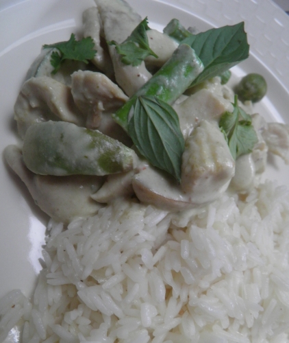 riz,basmati,riz jasmin,citronelle,galagna,keffir,cafir,poulet,aubergines thaï,basilic thaï,aubergines sauvages,huile d'arachide,huile de tournesol,sauce poisson,nam pla,coriandre,cumin,racines de coriandre,lait de coco,pâte de curry vert