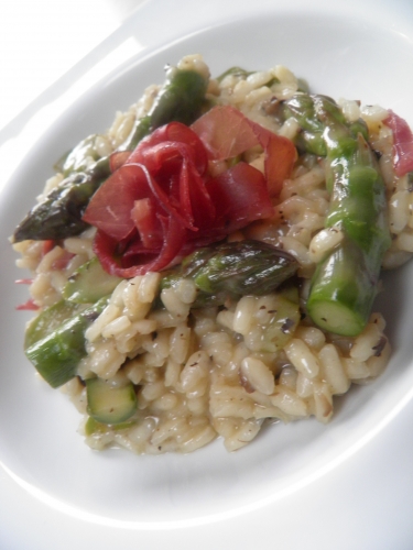 risotto,arborio,carnaroli,truffes noires,cèpes,champignons,asperges vertes,shery dry,fino,bresaola,parmesan,bouillon de volaille