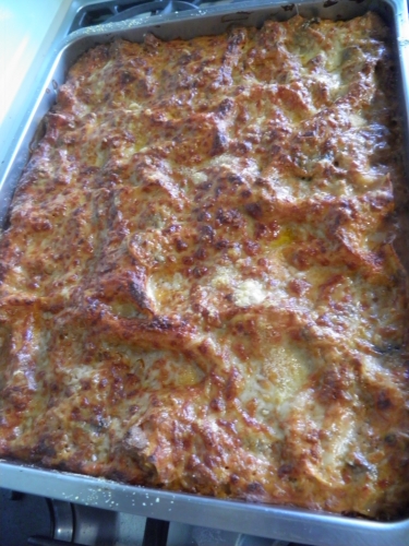 lasagna,tomates,champignons,béchamel,emmenthal,parmesan,mozzarela,muscade,jambon