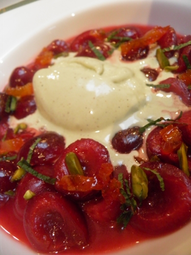 cerises,kirsch,vin blanc demi-sec,zestes d'oranges,pistaches,menthe,pâte de pistaches