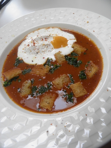 Crevettes Grises, Fumet de Poisson, Fenouil, Tomates, Poireaux, Ail, Concentré de Tomates, Oignons, Croûtons, Rouille, Poivron, Piment, Cayenne, Piment d'Espelette, Persil, Cognac, Vin Blanc, Santa Maria Seafood & Fish, Carottes, Safran