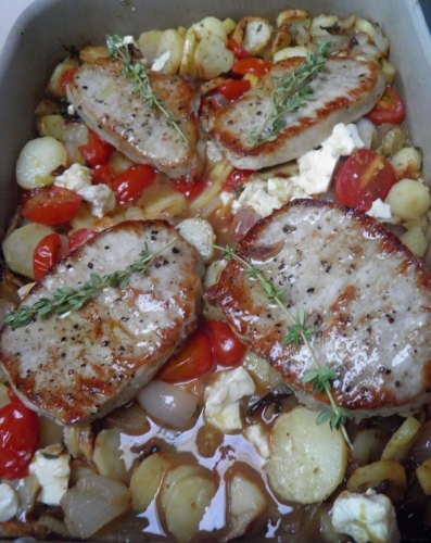 grenailles,porc,tomates cerises,vin blanc sec,bouillon de boeuf,feta,citron,thym