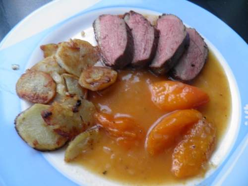 magret de canard,canard,miel des landes,piment d'espelette,vin blanc,purée de piment d'espelette,pommes de terre,graisse de canard,abricots,vinaigre de cidre,5 épices,fond de volaille