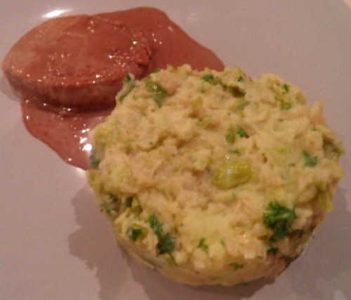 porc,moutarde violette de brives,choux de bruxelles,fond de veau,vin blanc,pommes de terre,oignon rouge,sucre brun,miel