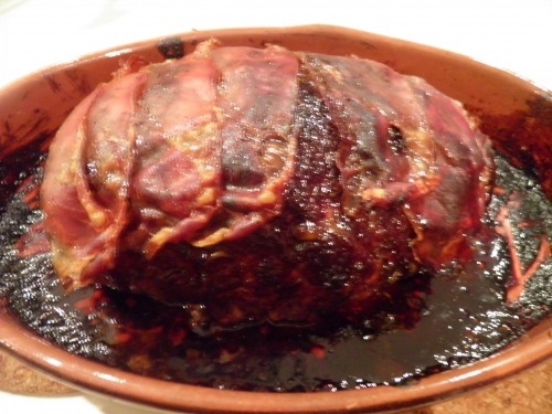 tomates,poivron rouge,gingembre,piment vert,piment d'espelette,basilic,haché,boeuf,porc,worcestershire,olives vertes,crème d'olives vertes,pesto,sirop de liège,ketchup,vinaigre,sucre de canne,flocons d'avoine,pancetta