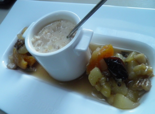 Pommes, Poires, Amandes, Noix, Noisettes, Noix de Pécan, Miel, Anis Etoilé, Vanille, Cannelle, Poivre, Abricots, Puneaux, Thé Camomille