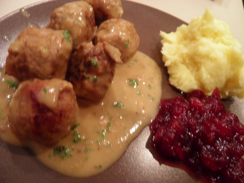 Boeuf, Porc, Chapelure, Pomme de Terre, 4 Epices, Worcestershire, Bouillon de Boeuf, Crème Epaisse, Persil