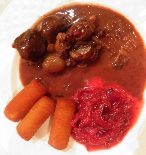 chevreuil,vin blanc,poire williams,celeri rave,sang,groseilles,vin rouge,cannelle