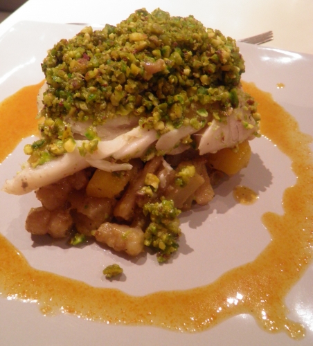 Cabillaud, Pistaches, Huile de pépins de raisin, Sel Maldon, Citrons Confits, Marrons, Crosnes, Salsifis, Carottes Jaunes, Butternut, Vin Blanc, Fumet de Poisson, Vinaigre de Xères