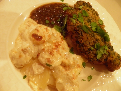 agneau,selle d'agneau,coriandre,cumin,cannelle,liqueur de figues,vinaigre balsamique,huile d'olive,citron,zestes de citron,miel,sauce poisson,ail