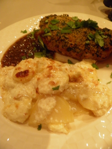 agneau,selle d'agneau,coriandre,cumin,cannelle,liqueur de figues,vinaigre balsamique,huile d'olive,citron,zestes de citron,miel,sauce poisson,ail