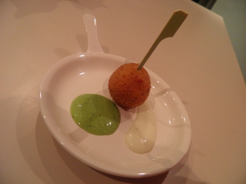 cuisses de grenouilles,fond de volaille,ail,chapelure,persil