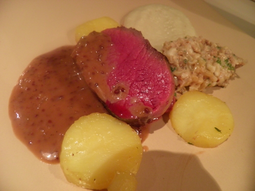 biche,topinambours,fond de volaille,crème liquide,huile de noisettes,moutarde violette de brives,miel,vin blanc sec,fond de veau,pommes de terre,fond blanc volaille,jambon cru à l'os