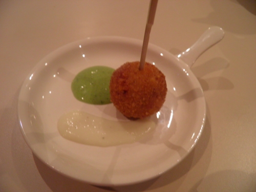 cuisses de grenouilles,fond de volaille,ail,chapelure,persil