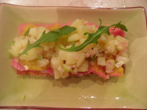 filet d'ardenne,pickles,pommes de terre,vinaigre cabernet sauvignon,jeunes oignons,mayonaise,roquette