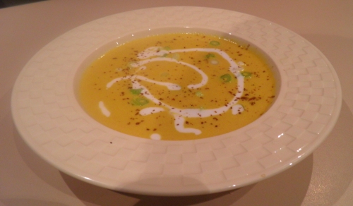 Carottes, Poireau, Oignon, Ail, Bouillon de Légumes, Bouillon de Volaille, Cumin, Piment d'Espelette, Crème de Coco, Jeunes Oignons, Mascarpone, Crème Epaisse