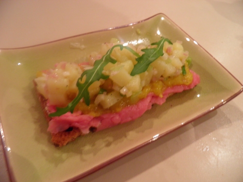 filet d'ardenne,pickles,pommes de terre,vinaigre cabernet sauvignon,jeunes oignons,mayonaise,roquette