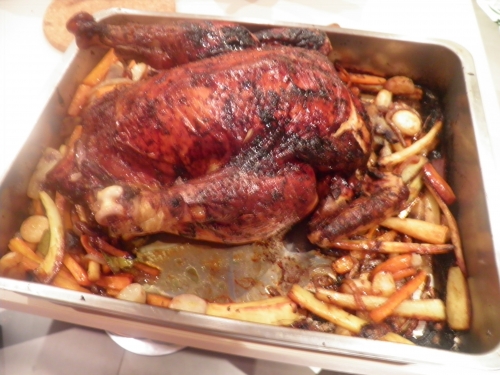 châpon,baies de genièvre,graisse d'oie,graisse de canard,bouillon de volaille,4 épices,clous de girofle,graines de coriandre,foie gras,marrons,pistaches,miel,badiane,foies de volaille,petit suisse,muscade,cannelle,pain d'epice,coing,pommes,poires,farce fine,lard,calvados,cayenne,vanille,miel d'acaccia,sucre roux,carottes,navets,panais,racine de persil,cerfeuil tubéreux,porto,fond de gibier,banuyls,sirop barraban,vinaigre balsamique