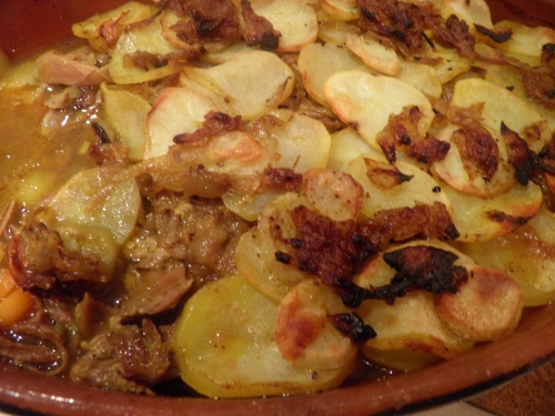 oignons,pommes de terre,curry,bouillon de volaille,curcuma,piment,canard confit,agneau de 5 heures,jus d'agneau de 5 heures,butternut,navets boule d'or,carottes