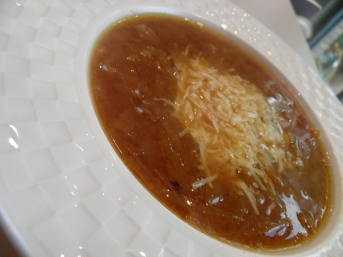 Oignons, Miso, Bouillon de pot-au-feu, Piment d'Espelette