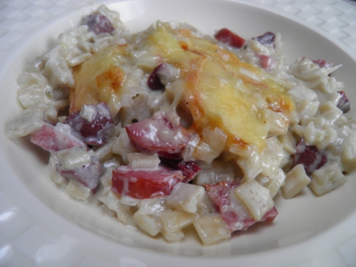 oignons,diots,saucissons,gésiers de canard,crozets de savoie,crozets,vin blanc sec,crème liquide,crème epaisse,munster