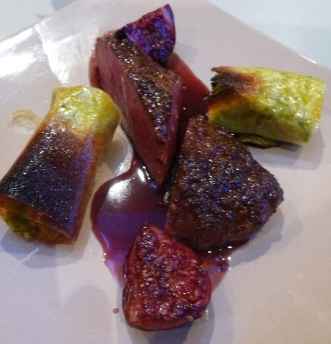 figues,vin rouge,porto rouge,anis etoilé,badiane,cannelle,vanille,zeste d'orange,zeste de citron,miel,cardamome,magret de canard,canard,moutarde den grains,moutarde à l'ancienne,sucre de canne,4 épices,vinaigre de framboises,pomme de terre,butternut,céleri rave,persil plat,coriandre,ciboulette