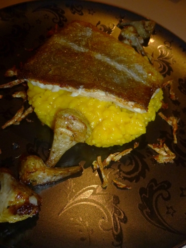 risotto,arborio,carnaroli,vin blanc,echalote,safran,parmesan,citron confit,beurre,cabillaud,ail,artichaut,bouillon de volaille,bouillon de légumes