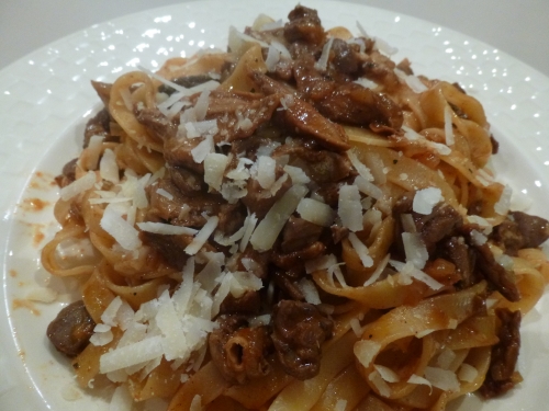 foies de volaille,tagliatelle,marsala,vinaigre balsamique,parmesan,oignons,thym,jus de truffe,cèpes,concentré de tomates