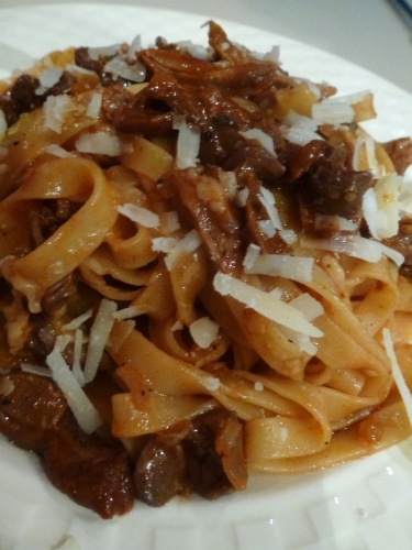 foies de volaille,tagliatelle,marsala,vinaigre balsamique,parmesan,oignons,thym,jus de truffe,cèpes,concentré de tomates