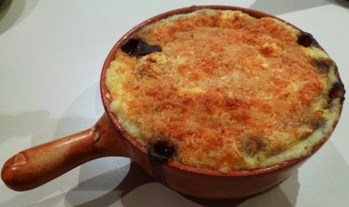 foies de volaille,pommes de terre,bintjes,echalotes,vinaigre balsamique,banyuls,crème epaisse,chapelure,gruyère,sucre