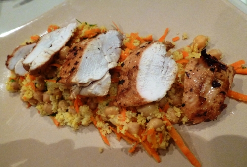 lait battu,semoule,harissa,ail,coriandre,cumin,poischiches,carottes,bouillon de volaille