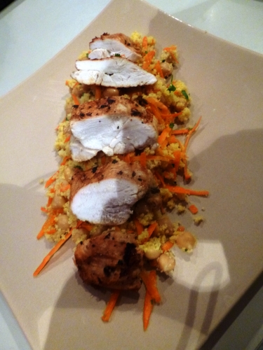 lait battu,semoule,harissa,ail,coriandre,cumin,poischiches,carottes,bouillon de volaille