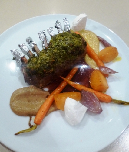 pois chiches,cumin,huile d'olive,navet,orange,citron vert,orange sanguine,carottes,thym,laurier,ail,vin blanc,aubergine,fond de volaille,agneau,carré d'agneau,echalotes,capres,romarin,persil plat,menthe,citron,cacahuètes,chèvre,fond d'agneau,vin rouge