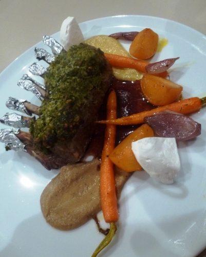 pois chiches,cumin,huile d'olive,navet,orange,citron vert,orange sanguine,carottes,thym,laurier,ail,vin blanc,aubergine,fond de volaille,agneau,carré d'agneau,echalotes,capres,romarin,persil plat,menthe,citron,cacahuètes,chèvre,fond d'agneau,vin rouge