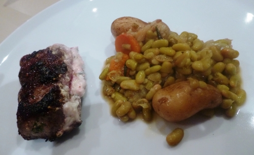 selle d'agneau,flageolets,oignons roses de roscoff,ail,romarin,thym,fond brun,chèvre,larry,chèvre larry,piment d'espelette,zaätar,rattes