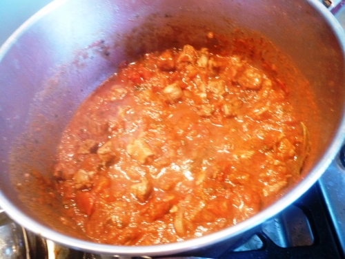 Agneau, Gigot, Tomates, Citron, Sumac, Cumin, Menthe, Persil, Bulgur, Aubergines, Gruyère, Oignon, Ail, Thym, Piments 