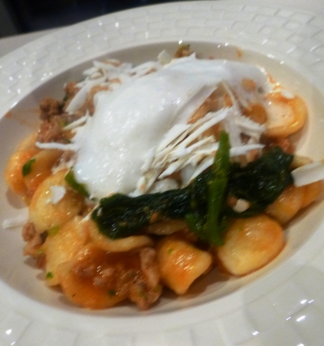 orecchiette,tomates,corbari,san marzano,saucisse italienne,fenouil,ail,piments,rape,cime di rape,parmesan,cacioricotta