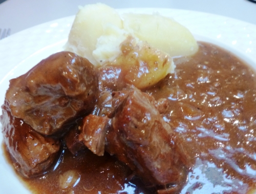 boeuf,gueze,sucre brun,pain d epice,spekuloos,moutarde,saindoux