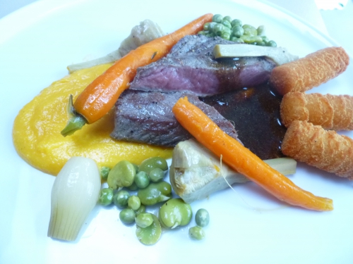 butternut,carottes,crème epaisse,bouillon de volaille,parmesan,artichauts,jeunes oignons,petits pois,fèves des marais,os et parures d'agneau,poireau,céleri,echalotes,ail,romarin,lard,citron,vin blanc,vin rouge,coriandre,cumin,vadouvan,gomme xanthane