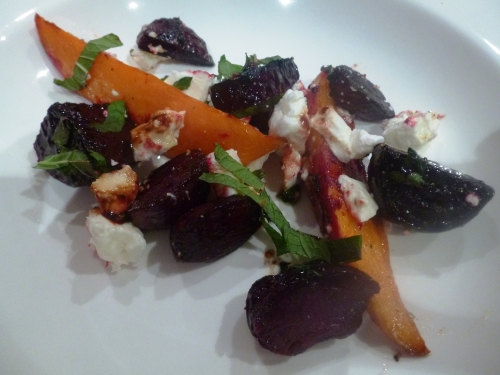 gésiers de canard,vinaigre balsamique,vinaigre de xères,patate douce,piment d'espelette,betteraves,fond de volaille,miel,feta,menthe,bergamote,épices barbecue,fleur de sel